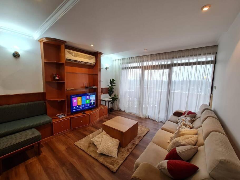 Lovely Waterfront Riverbank With Pool A2 Kuching